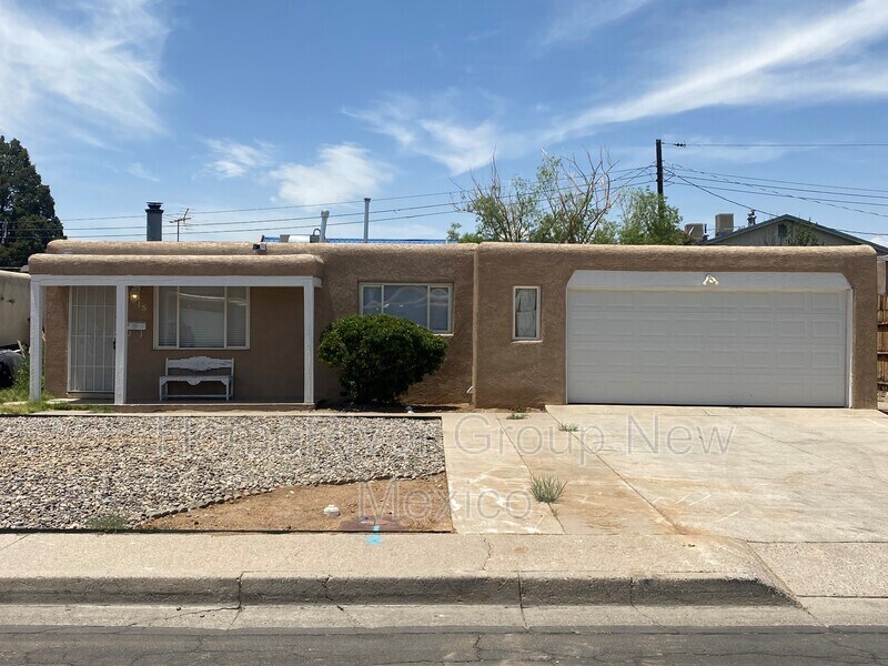 2515 Mary Ellen St NE, Albuquerque, NM 87112 House Rental in