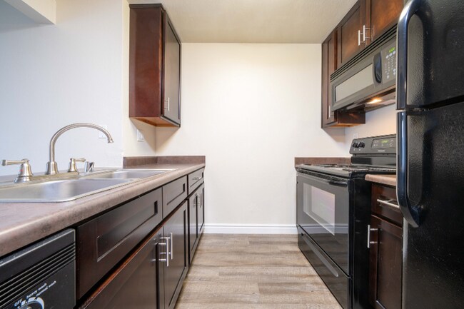 Building Photo - 311 Weston Cir