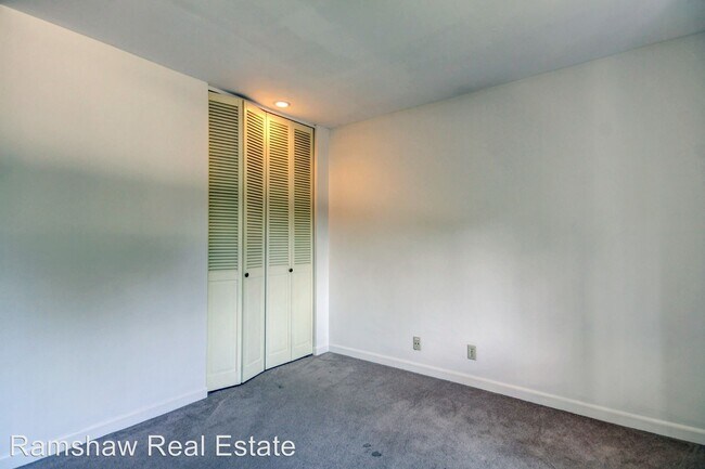 Building Photo - 3 br, 2 bath House - # 2 Fields East Dr
