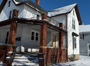 Building Photo - 1410 6th Ave