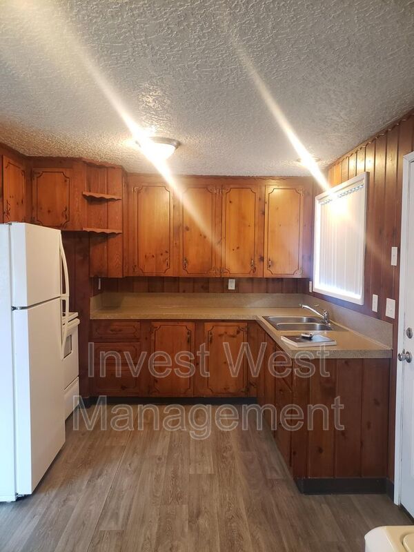 Foto del edificio - 554 NE Anderson St