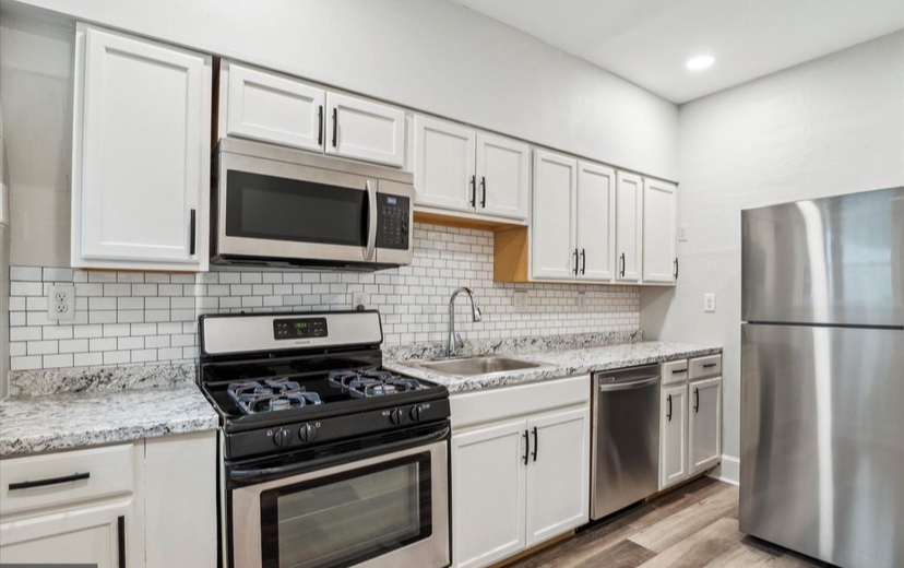 Foto principal - 616 S Van Buren St
