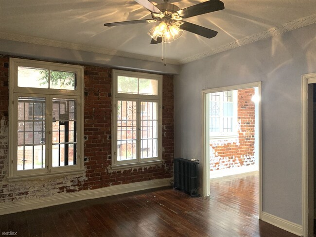 Building Photo - 745 Normandie Ave