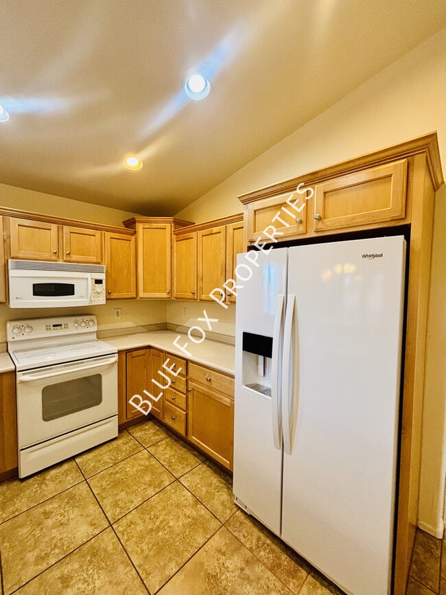 Building Photo - 2826 N Ramie Pl