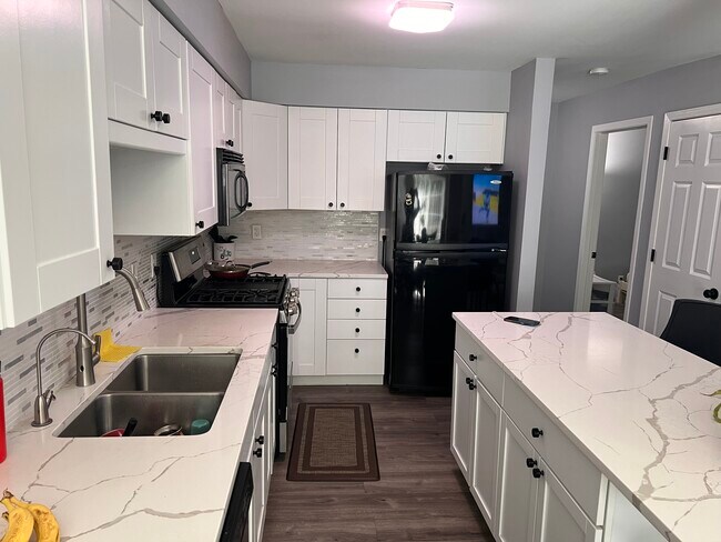 Foto del edificio - 8403 Morgan Ln