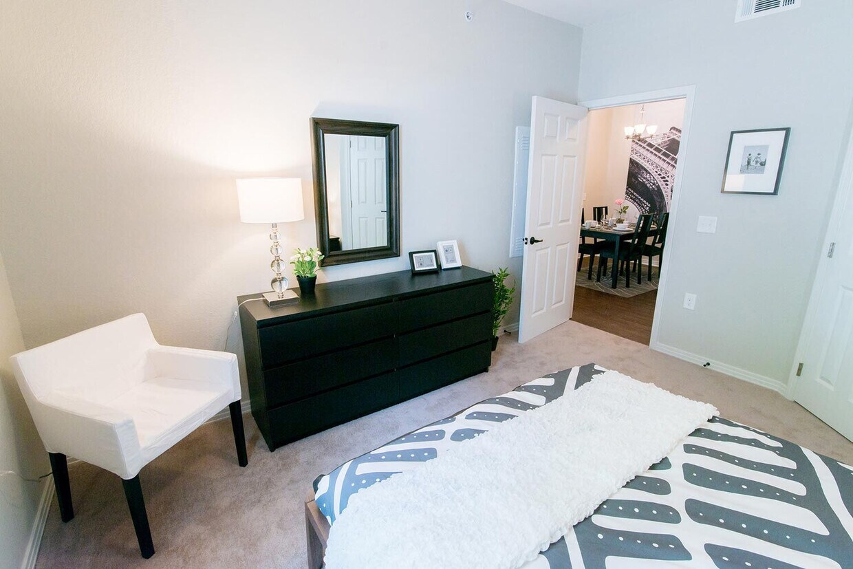 The Villa at River Pointe Drive Apartments Apartments in Maumelle, AR