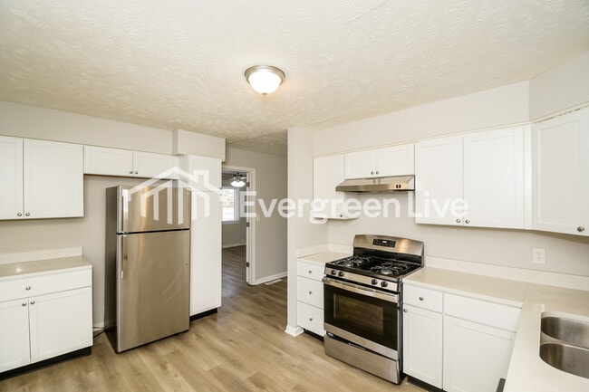 Foto del edificio - 1850 Priscilla Ave