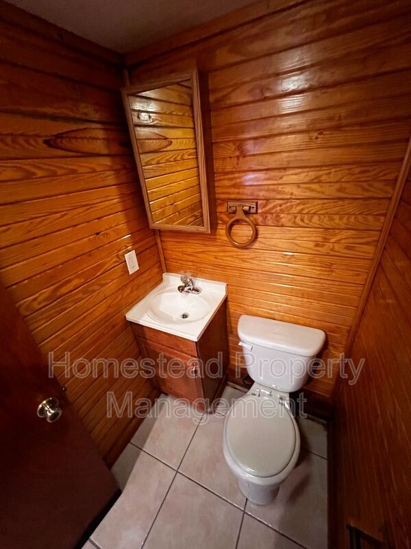 Foto del edificio - 3633 N Youngs Blvd
