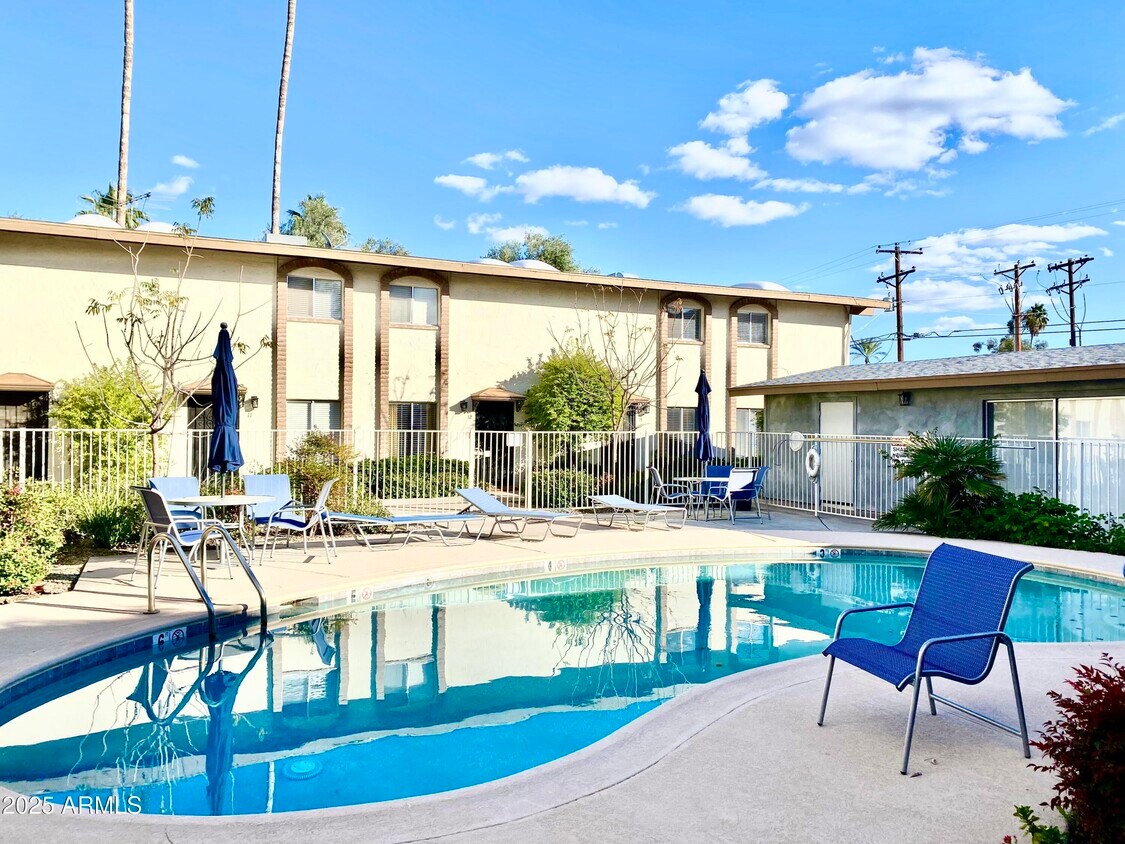 Primary Photo - 3638 E Monterosa St