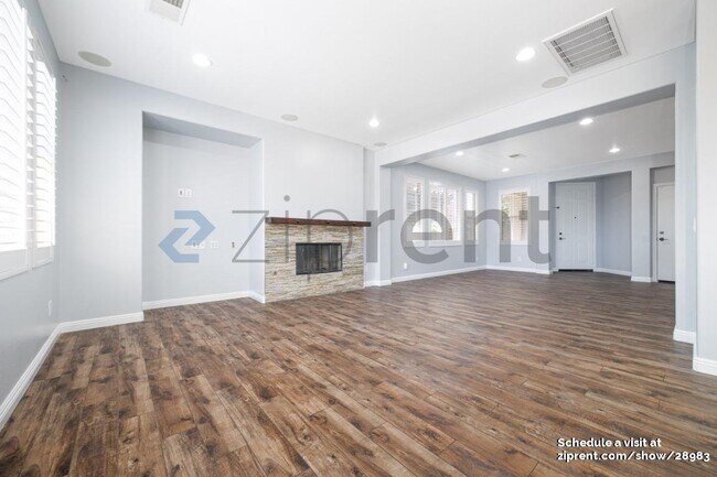 Foto del edificio - 1797 Sunrise Bluff Dr
