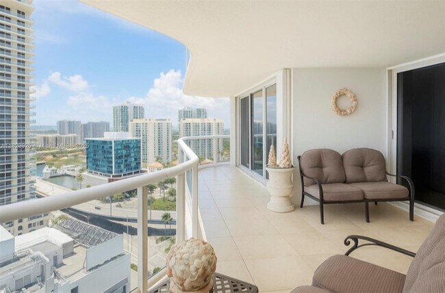 Foto del edificio - 16711 Collins Ave