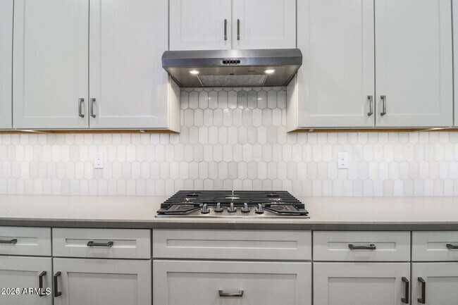 Foto del edificio - 4670 N 212th Ave