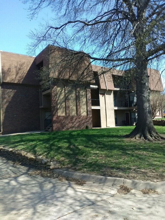 Building Photo - 3624 29th SW Ter