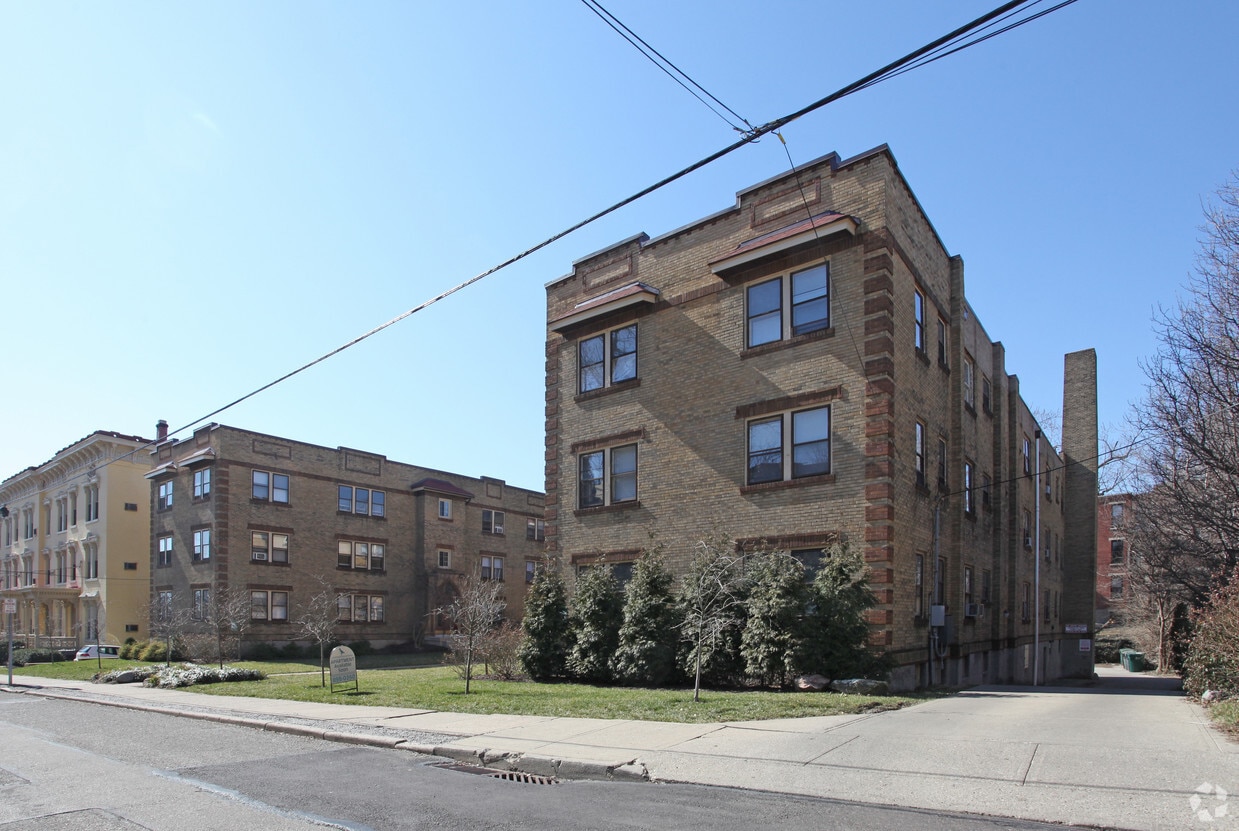Primary Photo - 2401 Salutaris Ave
