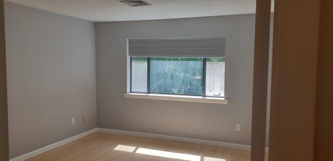 Foto del edificio - 97 Hunters Run Pl