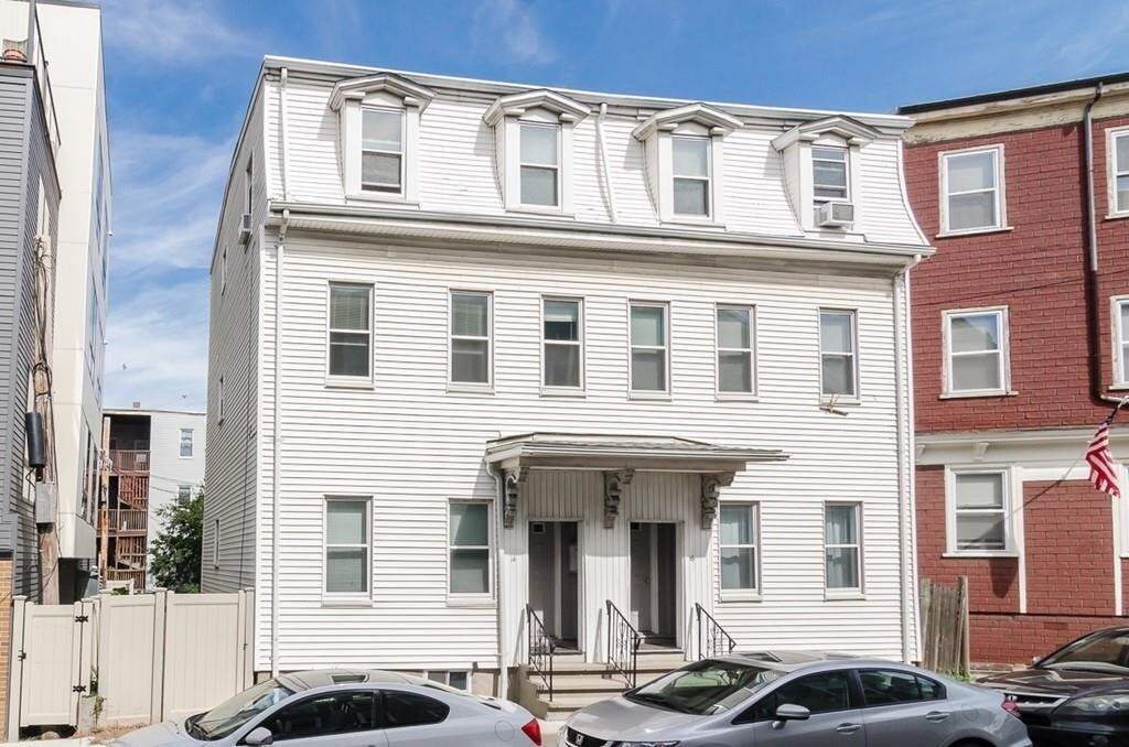 Primary Photo - 14-16 Woodward St