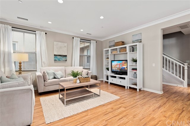 Building Photo - 106 Coralwood