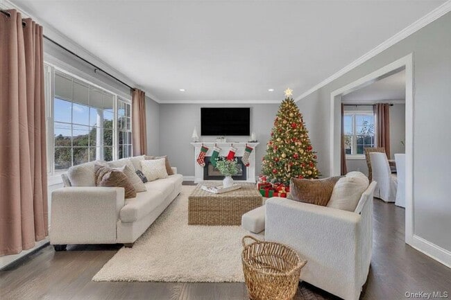 Foto del edificio - 336 Grand Central Ave