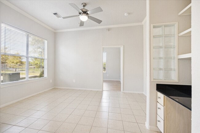 Foto del edificio - 1441 East St