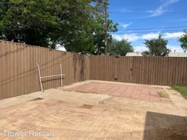 Building Photo - 3 br, 2 bath House - 4400 Gulf Ave