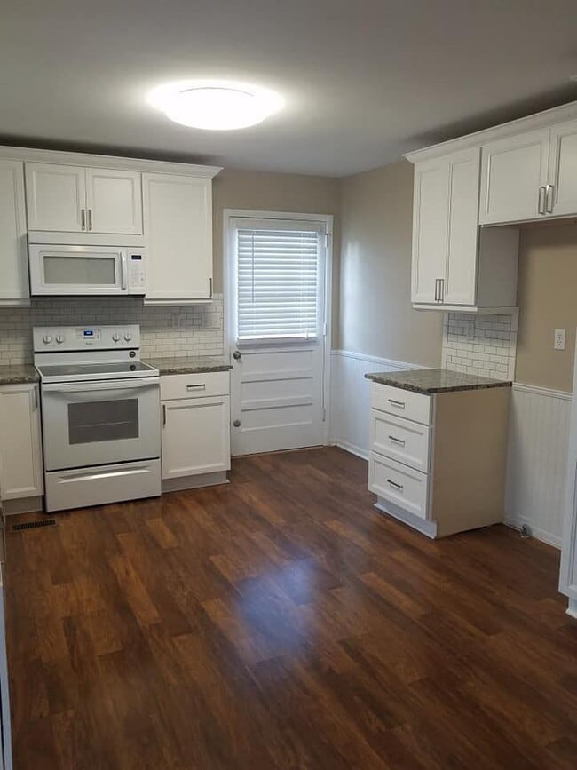 Building Photo - 408 Wheeler Ave