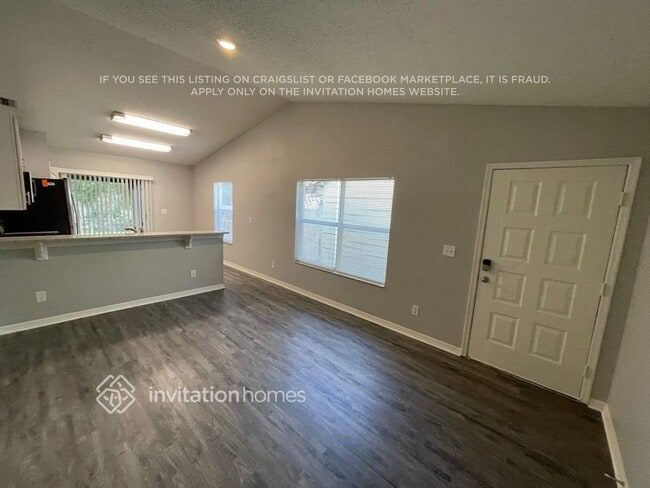 Building Photo - 4413 Longshore Dr