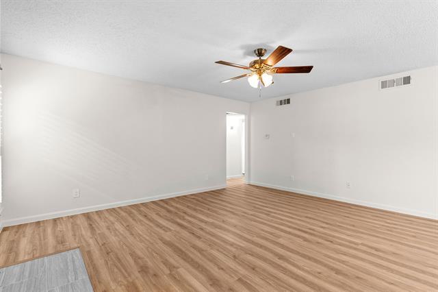 Building Photo - 10650 Steppington Dr