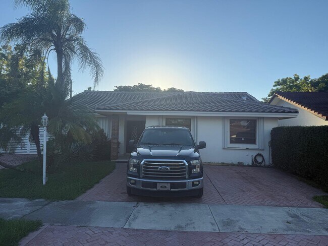 Foto del edificio - 9872 SW 145th Pl