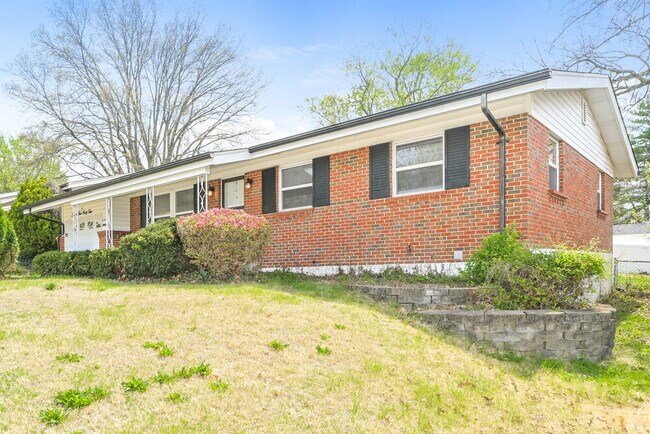 Foto del edificio - 2544 Netherton Dr