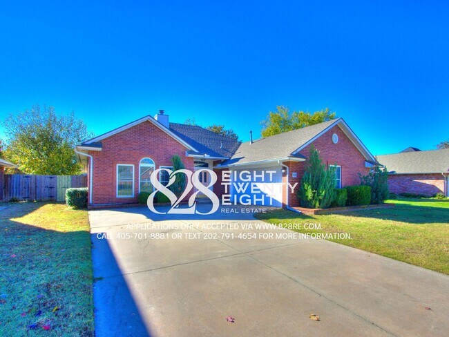 Building Photo - *COMING JANUARY 2026* Beautiful 3 Bed/2 Bath Single Family Home in West Norman's Cambridge Addition!
