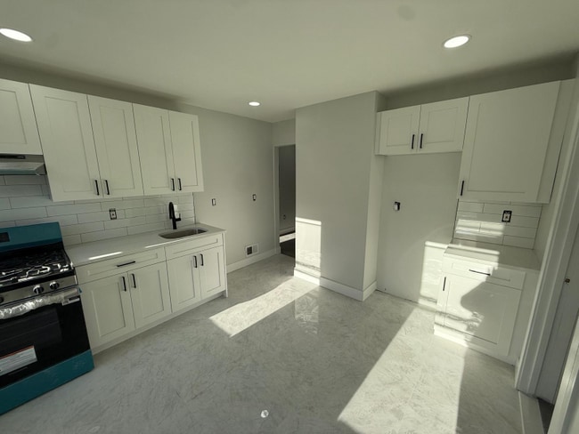 Foto del edificio - 160 Renner Ave