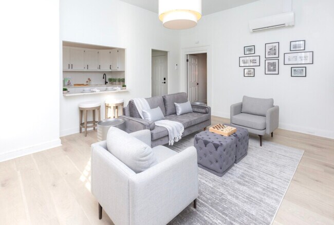 Foto del edificio - 838 Park Ave