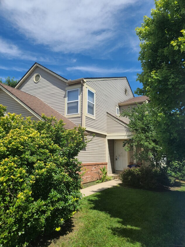 Primary Photo - 1774 Rock Creek Dr