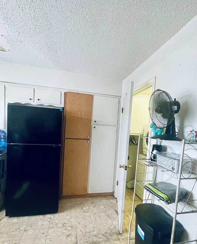 Foto del edificio - 1409 E 23rd St