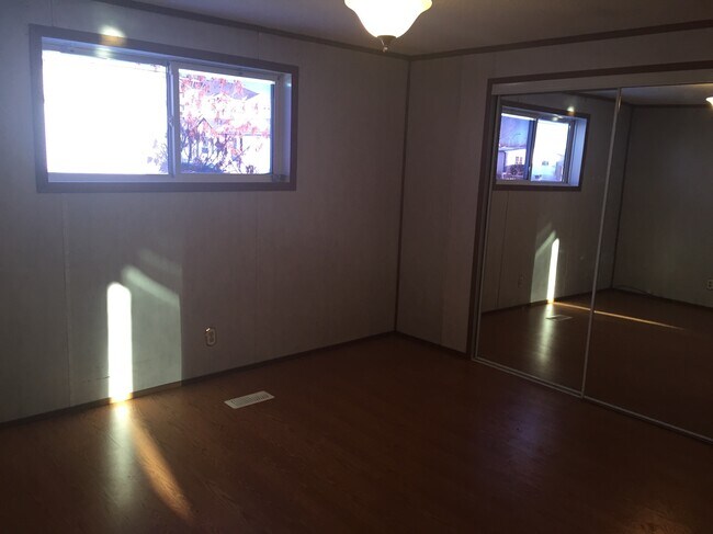 Photo du bâtiment - 3 Bed 2 Bath Unit in Fort Mcmurray, AB