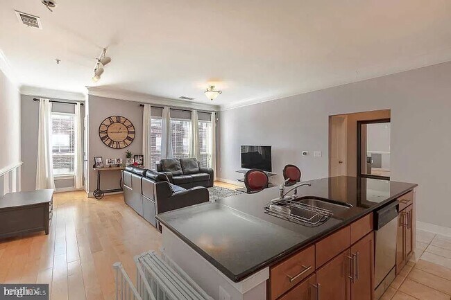 Building Photo - 2 br, 2 bath Condo - 4703 Old Soper Road 545