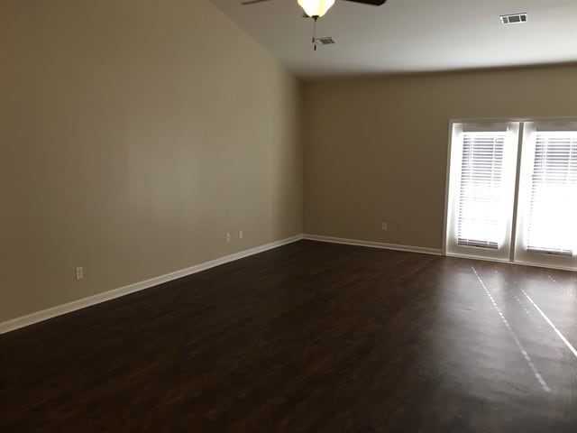 Building Photo - 103 Cumberland Way