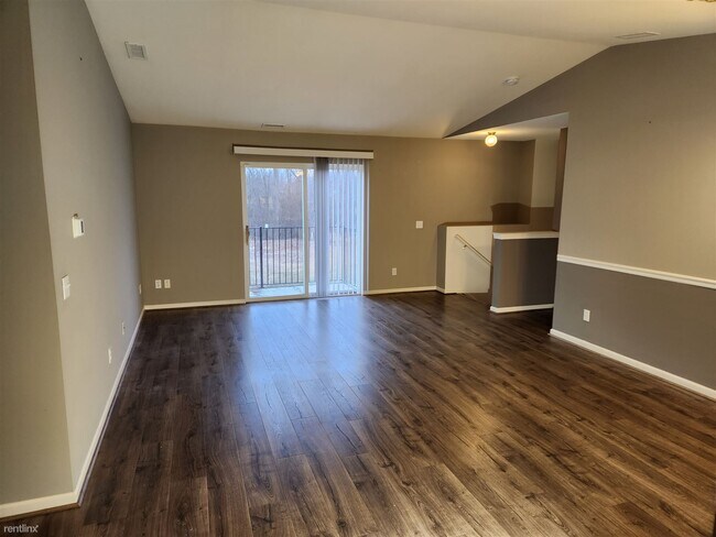 Foto del edificio - 2 br, 2 bath Condo - 9621 Lakeside Dr Spac...