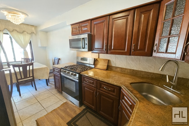 Building Photo - Spacious 2-Bedroom Apartment for Rent in A...
