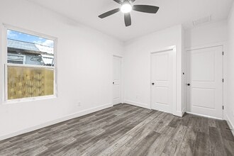 Building Photo - 106 Armstrong St