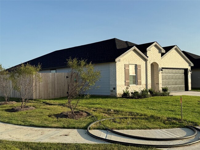 Building Photo - 1414 Splashing Wave Dr