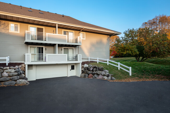 Building Photo - Kearney Meadows Apartments