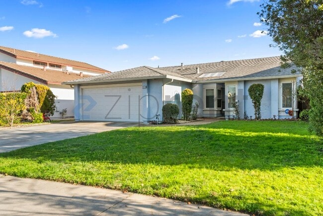 Foto del edificio - 33739 Slender Ct