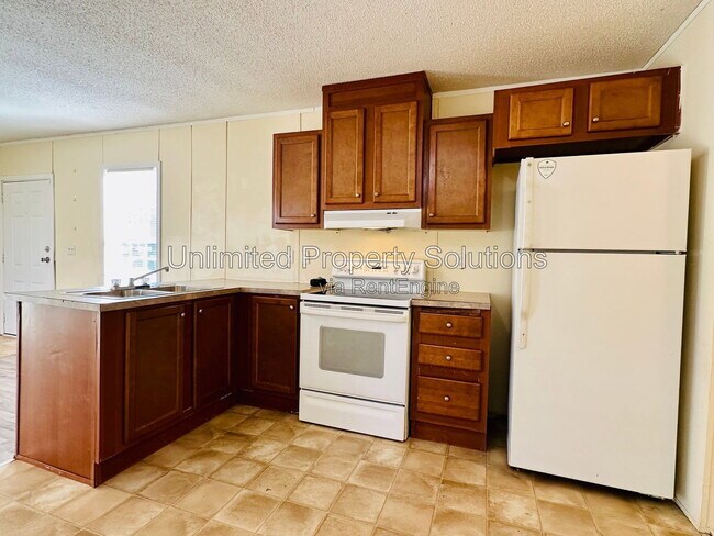 Foto del edificio - 9765 Old Mill Rd NE