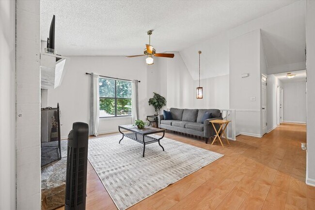 Foto del edificio - 6530 Thamesmead Ln