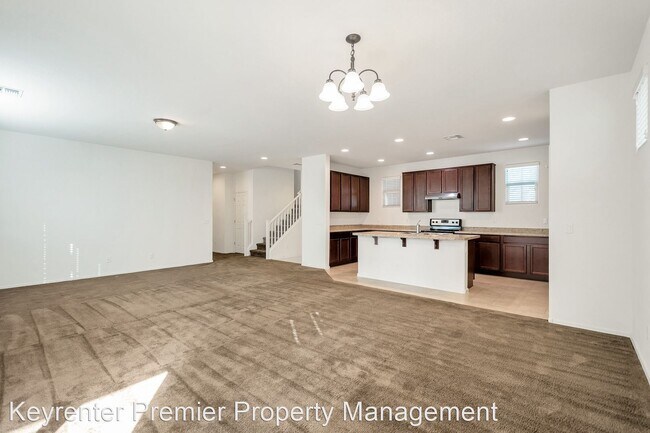 Foto del edificio - 4 br, 3 bath House - 1006 S Olympic Dr