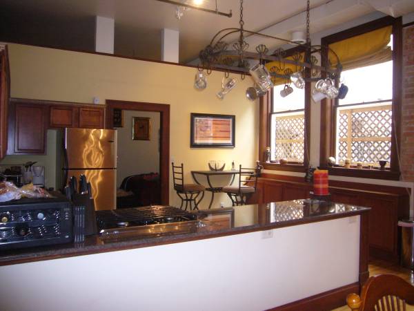Kitchen - 211 W 2nd St