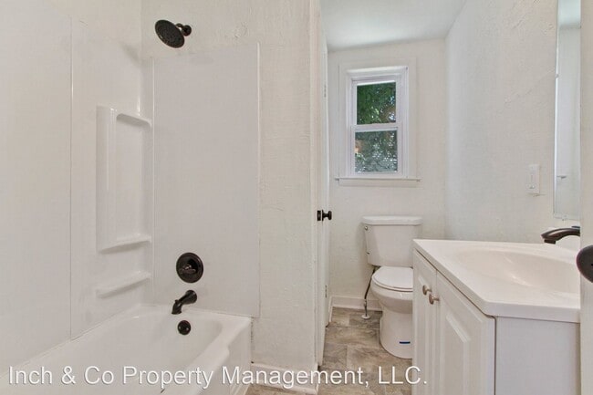 Building Photo - 3 br, 1.5 bath House - 101 Arch St.