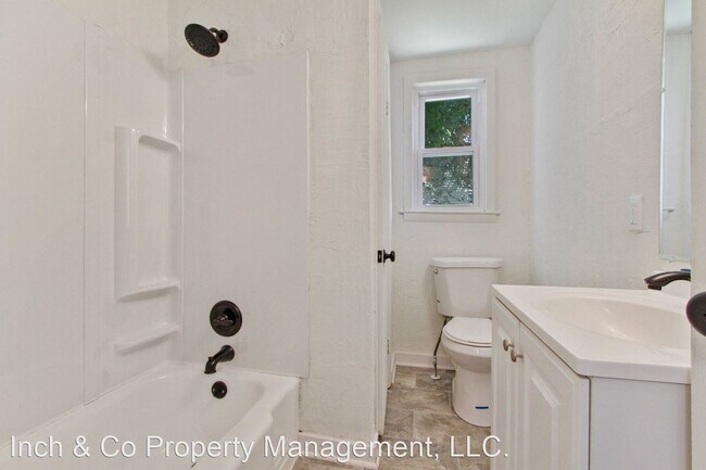 Foto del edificio - 3 br, 1.5 bath House - 101 Arch St.