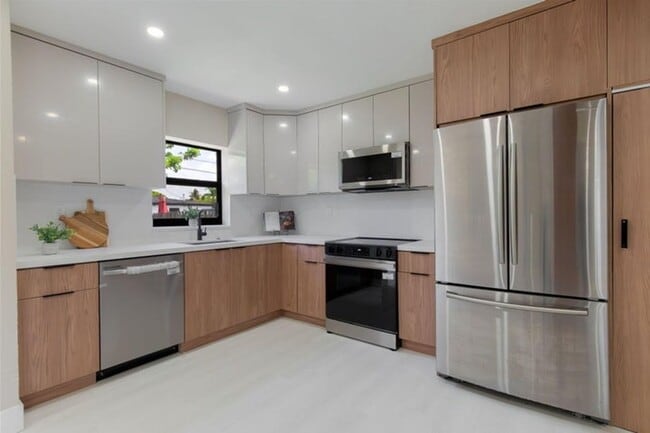 Photo - 5409 NE 4th Ave House